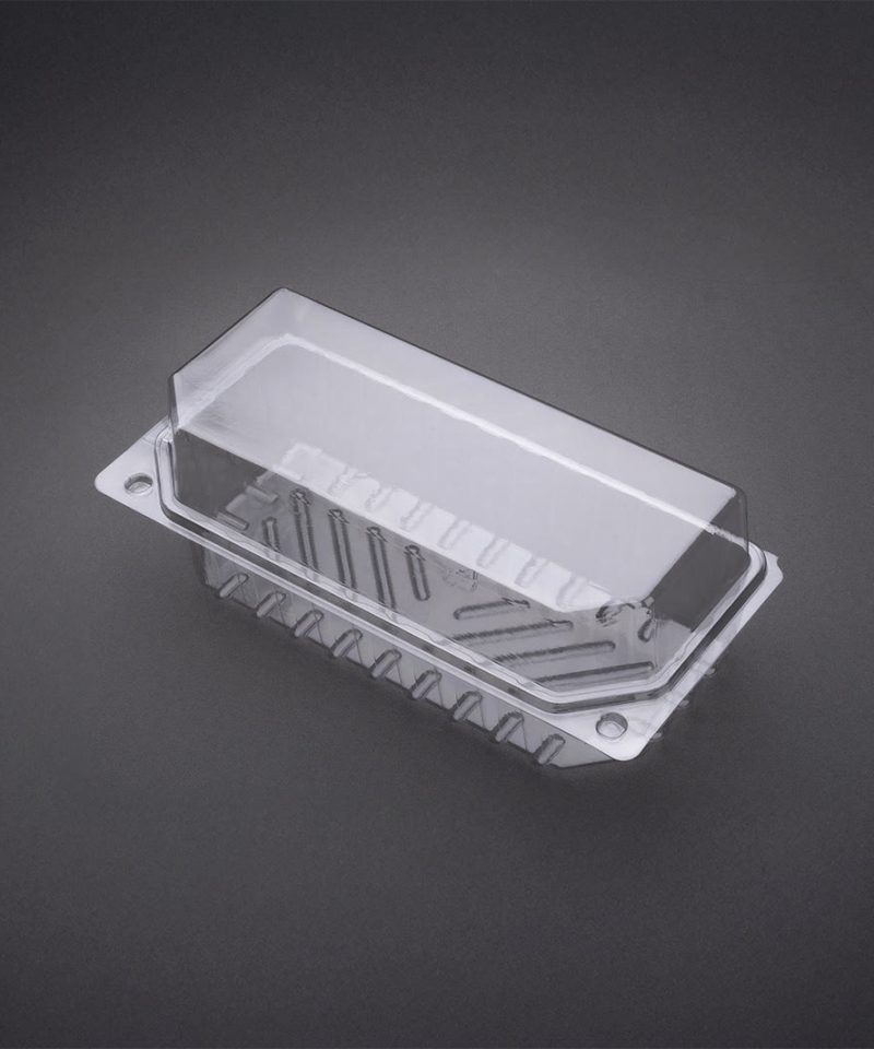 Clear vented plastic produce tray with snap lid – perfect for fresh herbs, berries, or microgreens packaging