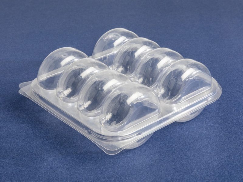 Macaroon tray custom plastic packaging for food products and bakery display